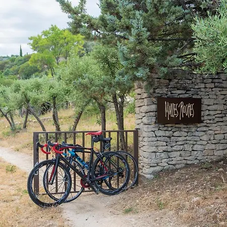 Les Milles Roches Bed & Breakfast Gordes